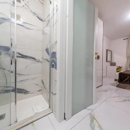 Porta Venezia 6 Posti Letto, Ampio Con Wifi