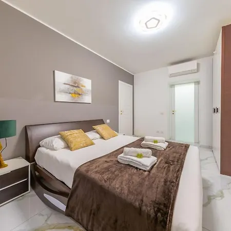 Porta Venezia 6 Posti Letto, Ampio Con Wifi Milan